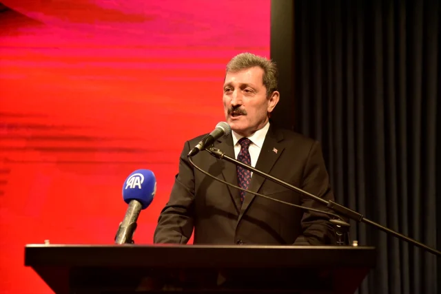 Samsun'da Cumhuriyet Coşkusu Gecesinde Tarihe Yolculuk