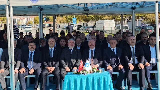 Çorum'da Açılan Türk Dünyası Abidesi Büyüledi