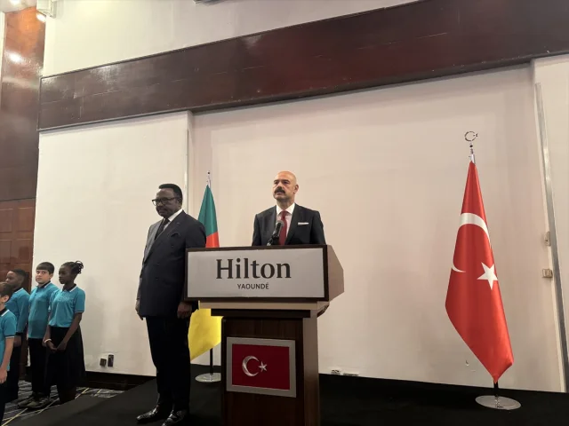 Kamerun'da Muhteşem 29 Ekim Cumhuriyet Bayramı Kutlaması