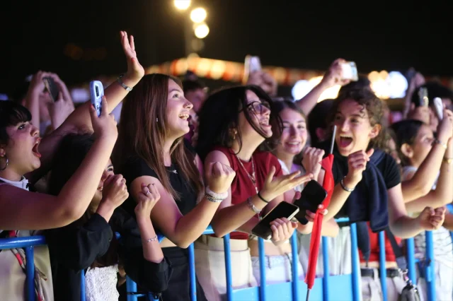 Hatay'da Cumhuriyet Coşkusu Ünlü İsimlerle Zirveye Ulaştı
