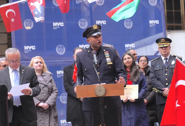 Wall Street'te Cumhuriyet Coşkusu: Türk Bayrağı Göndere Çekildi