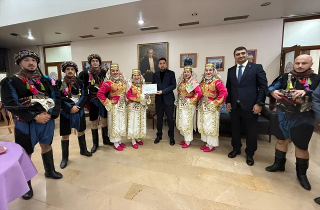 Etiler Huzurevi Cumhuriyet Balosunda Tarih Canlandı