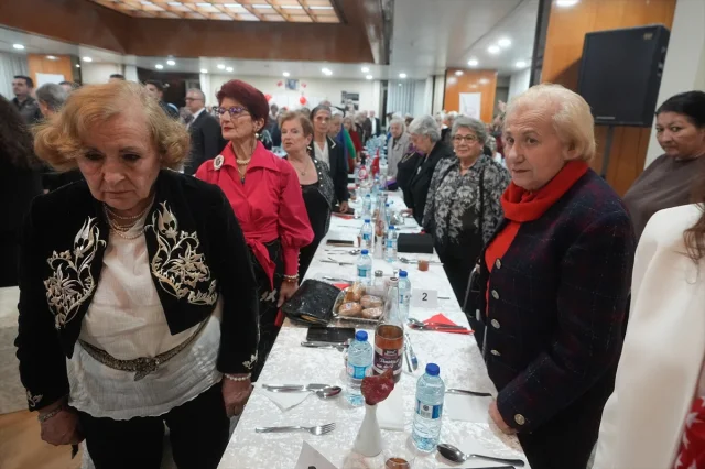 Etiler Huzurevi Cumhuriyet Balosunda Tarih Canlandı