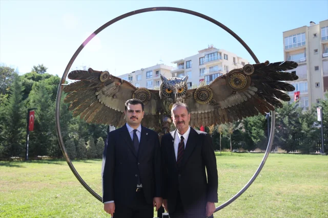 İzmir Kültür Yolu Festivali'nde Büyük Buluşma: Eyyüp Kadir İnan Sergileri Gezdi
