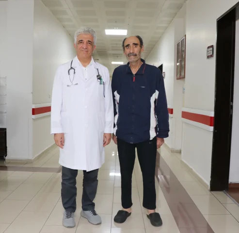 Hastanın Akciğerinden Çıkarılan Devasa Kitle Doktorları Şoke Etti