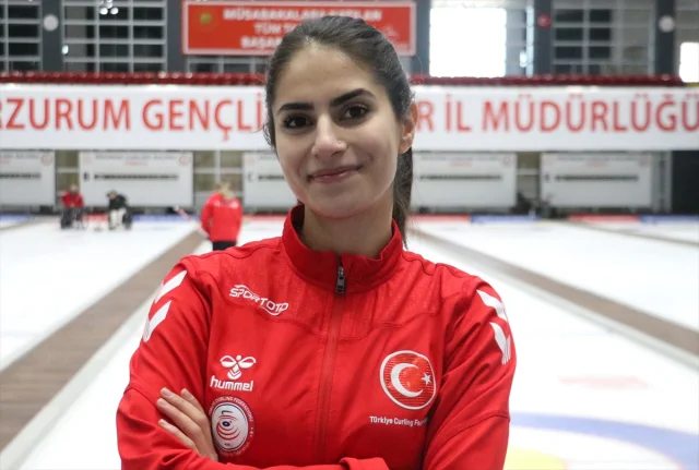 Türkiye'nin Curling Kadınları Olimpiyat Hayaline Bir Adım Daha Yaklaşıyor