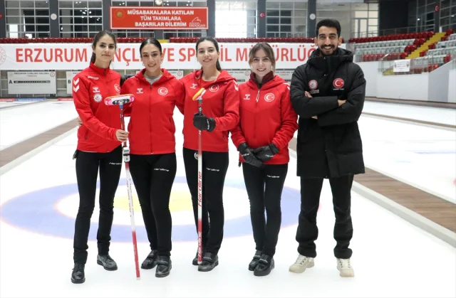 Türkiye'nin Curling Kadınları Olimpiyat Hayaline Bir Adım Daha Yaklaşıyor