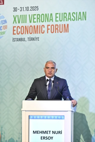 Kültür ve Turizm Bakanı Ersoy Verona'da Türkiye'nin Turizm G...