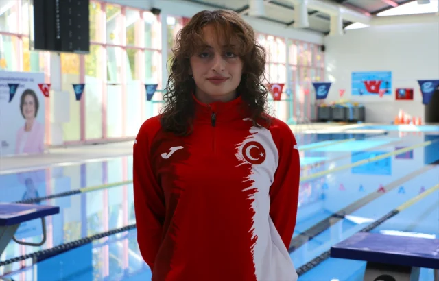 Türk Milli Yüzücüler Tokyo'da Madalya Peşinde