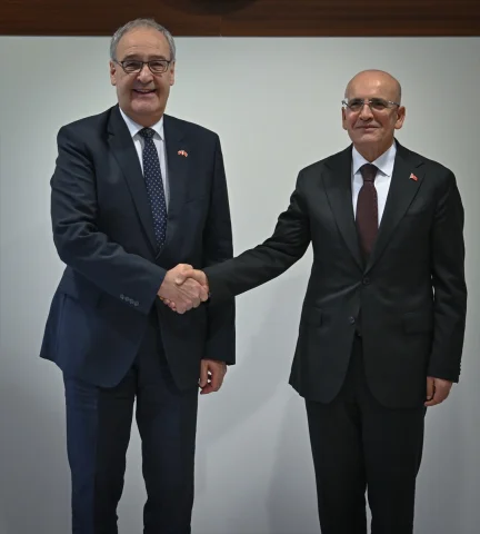 Bakan Şimşek ve İsviçreli Mevkidaşı Ekonomik İlişkileri Güçlendirmek İçin Buluştu