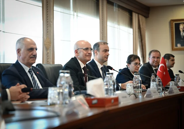 Bakan Şimşek ve İsviçreli Mevkidaşı Ekonomik İlişkileri Güçlendirmek İçin Buluştu