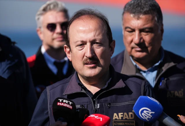 İzmir'de Gerçekçi Sel Tatbikatı Heyecan Yarattı