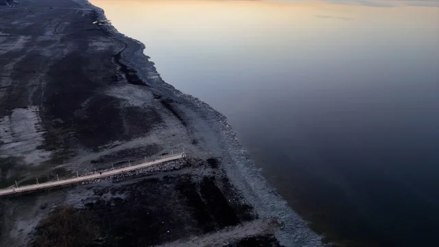 Burdur Gölü Tehdit Altında: 50 Yılda Yarıya İnen Su Seviyesi