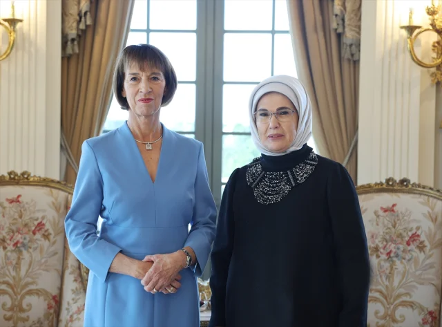 Emine Erdoğan'ın Almanya Başbakanı'nın Eşiyle Anlamlı Ziyareti