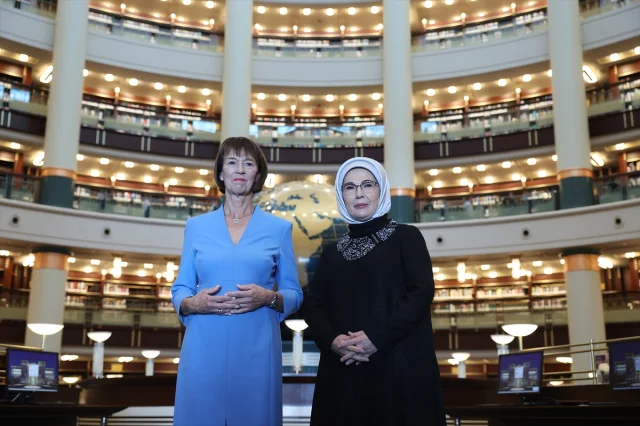 Emine Erdoğan'ın Almanya Başbakanı'nın Eşiyle Anlamlı Ziyareti