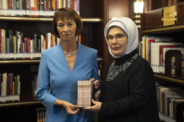 Emine Erdoğan'ın Almanya Başbakanı'nın Eşiyle Anlamlı Ziyareti