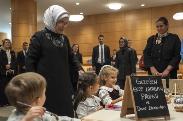 Emine Erdoğan'ın Almanya Başbakanı'nın Eşiyle Anlamlı Ziyareti