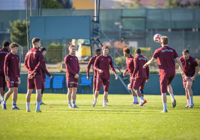 Galatasaray-Trabzonspor Karşılaşmasında Heyecan Dorukta