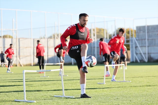 Sivasspor'un Ümraniyespor Karşılaşması Öncesi Heyecan Dorukta