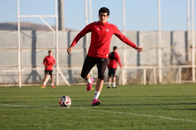 Sivasspor'un Ümraniyespor Karşılaşması Öncesi Heyecan Dorukta