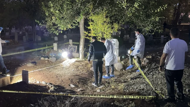 Mezarlıkta Bulunan Bebek Cesedi Şanlıurfa'yı Şoke Etti