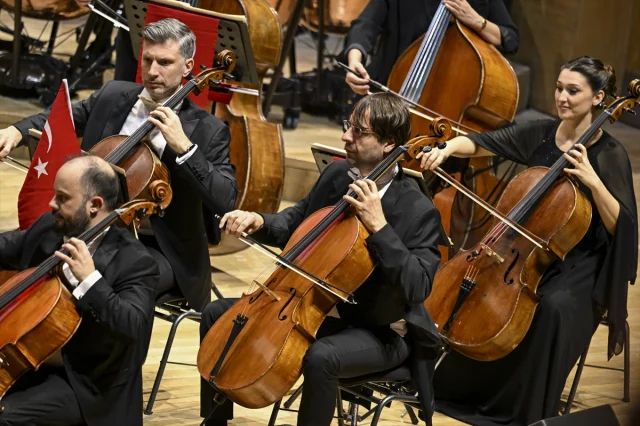 Cumhuriyet Bayramı'nda CSO ve Devlet Çoksesli Korosu’ndan Unutulmaz Konser