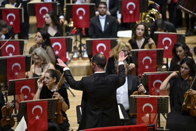 Cumhuriyet Bayramı'nda CSO ve Devlet Çoksesli Korosu’ndan Unutulmaz Konser