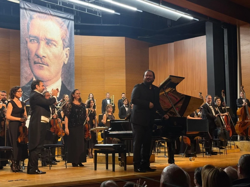 Gökhan Aybulus'un Büyüleyici Bursa Konseri