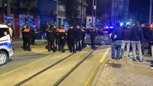 Eskişehir'de Kovalamaca Kazayla Sonlandı Ehliyetsiz Sürücü Yakalandı