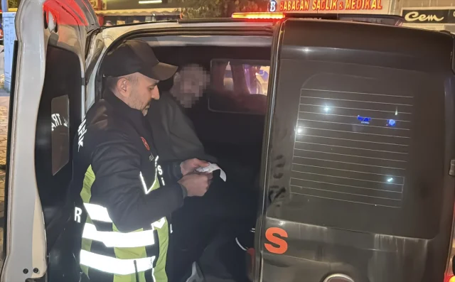 Eskişehir'de Kovalamaca Kazayla Sonlandı Ehliyetsiz Sürücü Yakalandı