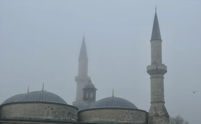 Edirne'de Sis Engel Tanımıyor Yoğun Sis Hayatı Felç Etti