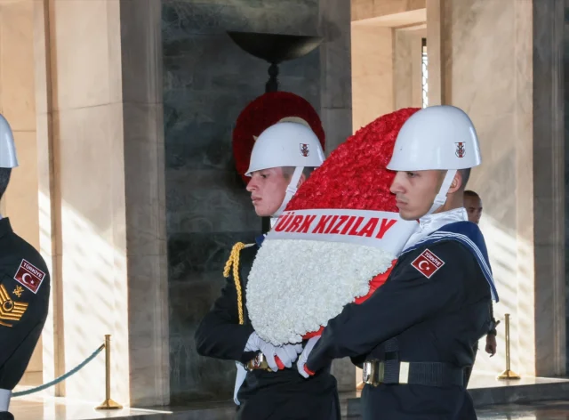 Genç Kızılay'ın Anıtkabir Ziyaretinde Duygu Dolu Anlar