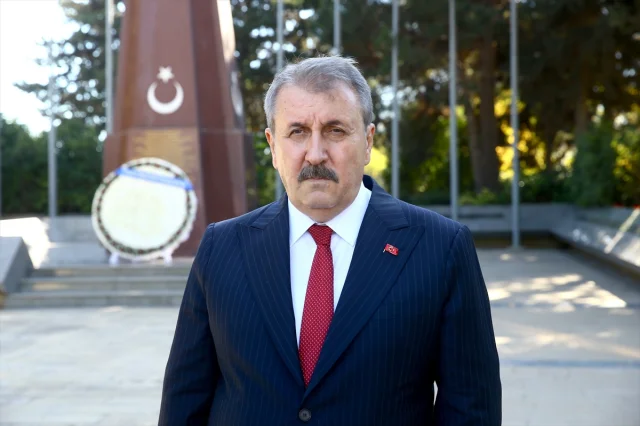 Mustafa Destici Azerbaycan Ziyaretinde Tek Millet Vurgusu Yaptı