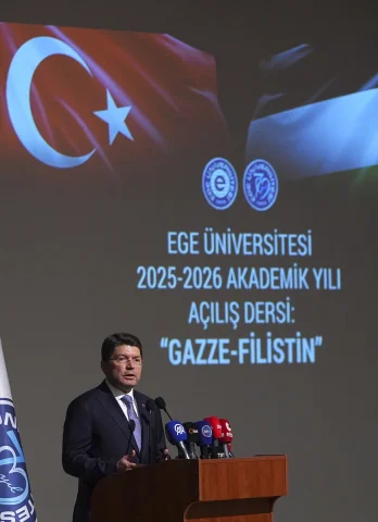 Adalet Bakanı Tunç'un Ege Üniversitesi'nde Dikkat Çeken Mesajları
