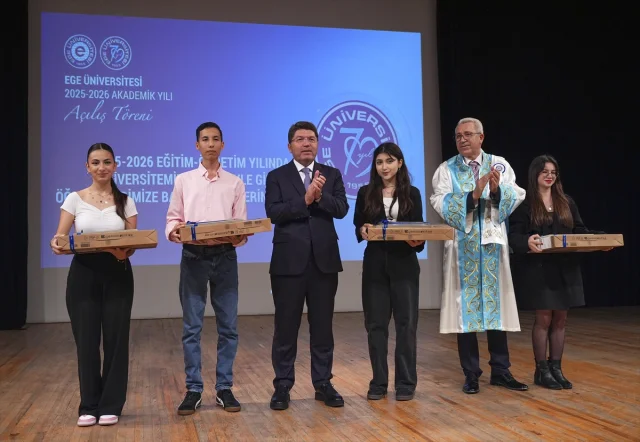 Adalet Bakanı Tunç'un Ege Üniversitesi'nde Dikkat Çeken Mesajları