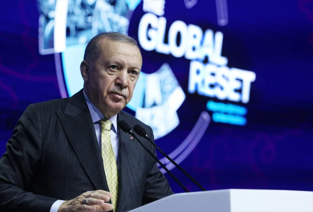 Erdoğan, TRT World Forum 2025'te Küresel Çözümleri Değerlendirdi