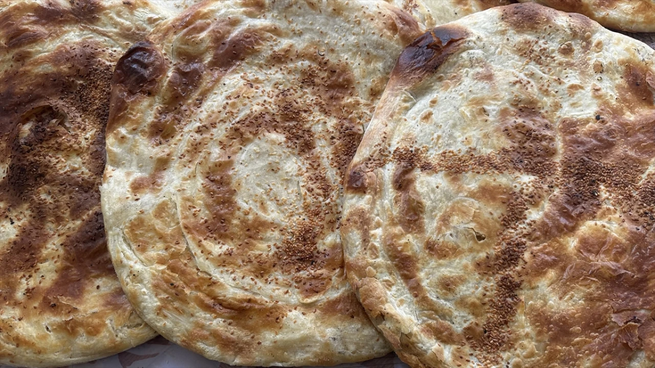 Isparta'nın Yalvaç'ında Geleneksel Hamursuz Ekmek Coğrafi Tescil İle Taçlandı