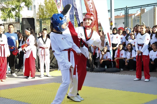 Kayseri'de 61. ERVA Spor Kulübü Açılışı Büyük İlgi Gördü