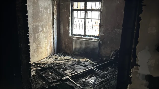 Ankara'da bir apartman dairesindeki yangın mahalleyi ayağa kaldırdı