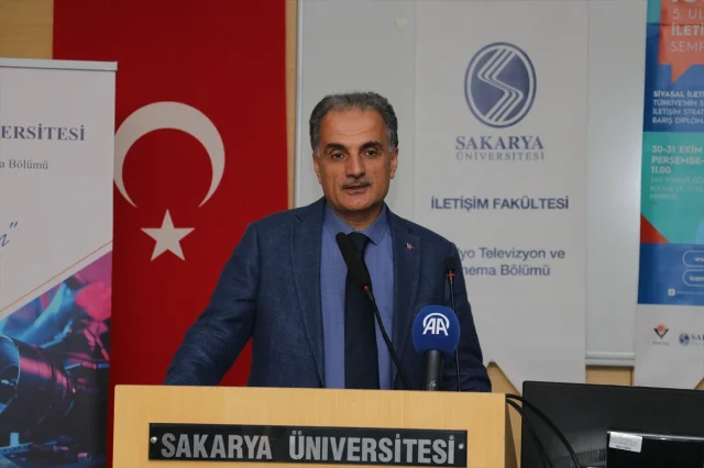 Sakarya Üniversitesi'nde dijital bağımlılık gündemi