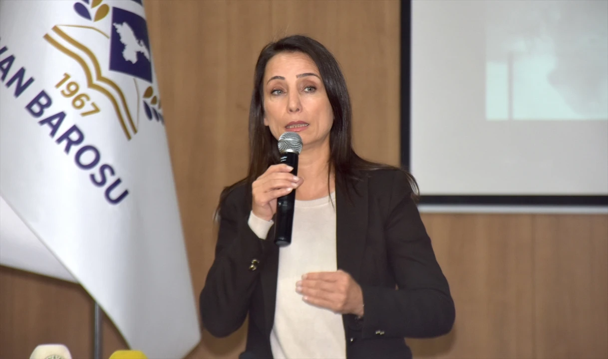 DEM Parti'nin Van Temasları Barış İçin Umut Veriyor