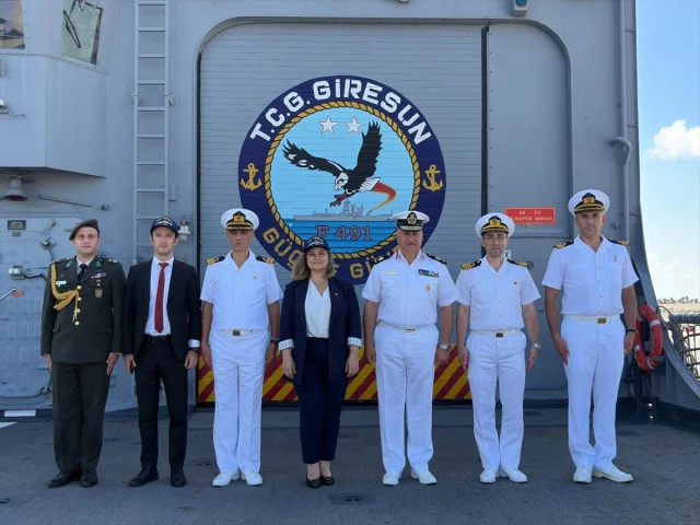 TCG Giresun Fırkateyni Mısır'da Bayram Coşkusunu Yaşattı