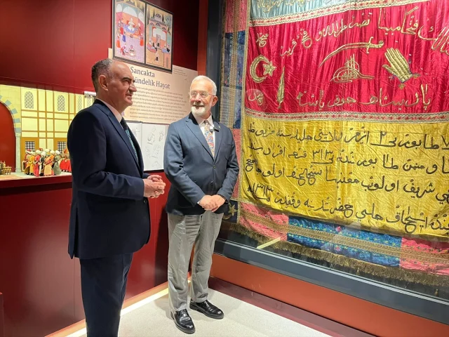 Manisa'da AK Parti'nin Yoğun Mesaisi: Yenişehirlioğlu'ndan Önemli Mesajlar