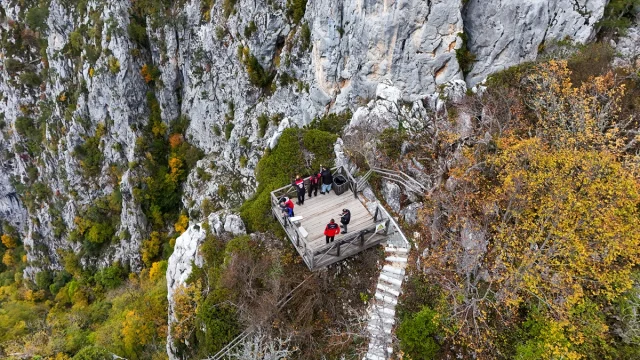 Kastamonu'da adrenalin dolu manzara: Cam terasta sonbahar bü...