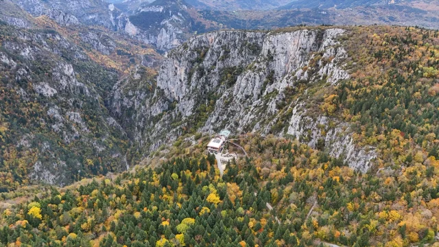 Kastamonu'da adrenalin dolu manzara: Cam terasta sonbahar büyüsü