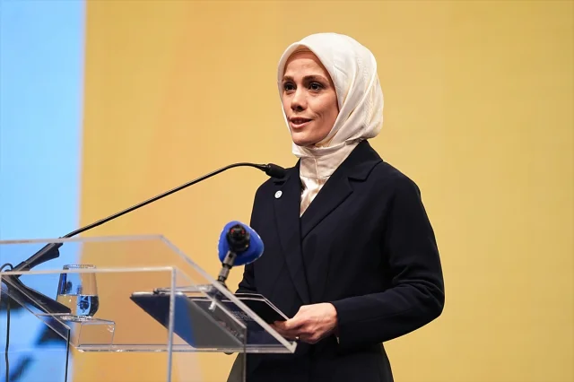 NUN Vakfı'nın Zirvesi Eğitim Dünyasında Yeni Ufuklar Açıyor