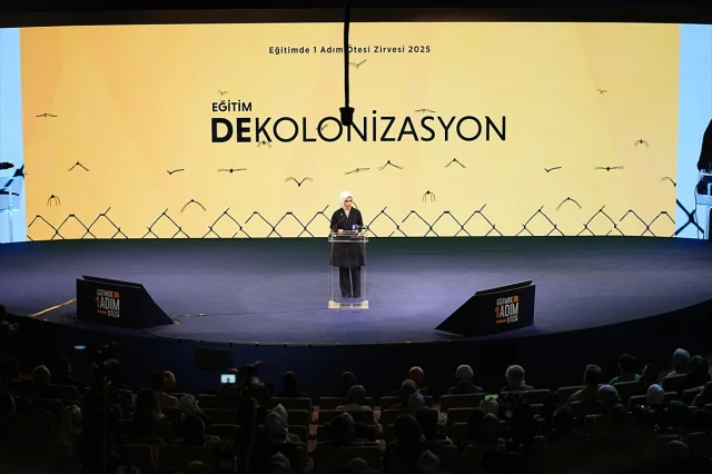 NUN Vakfı'nın Zirvesi Eğitim Dünyasında Yeni Ufuklar Açıyor