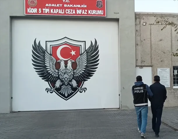 Iğdır'da Nefes Kesen Operasyon: Sentetik Uyuşturucu Taşıyan Şüpheli Yakalandı