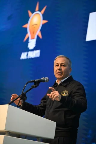 Ali Yerlikaya'dan Trafik Güvenliği ve Göçmen Açıklamaları