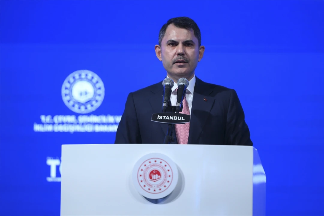 Atatürk Havalimanı Millet Bahçesi Açıldı: Bakan Kurum Eleştirilere Yanıt Verdi